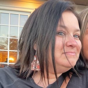 Meet your Posher, Faith